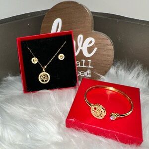 Gold Tree of Life Necklace and bracelet with Elegant Design